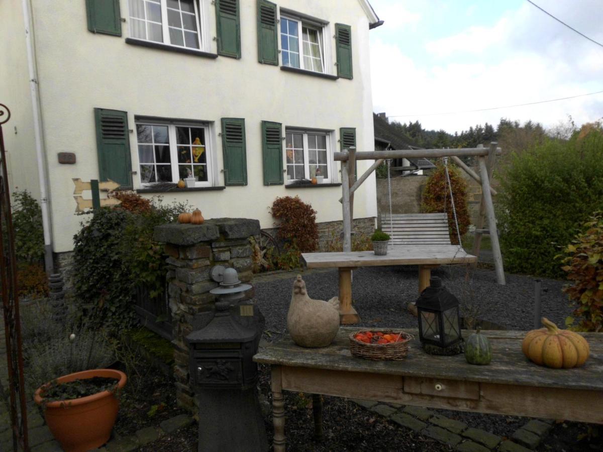 Ferienwohnung Zur Scheune Lind  Exteriör bild