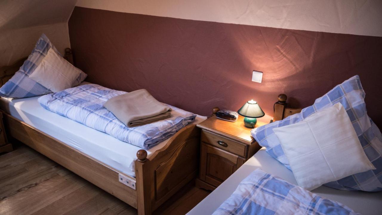 Ferienwohnung Zur Scheune Lind  Exteriör bild