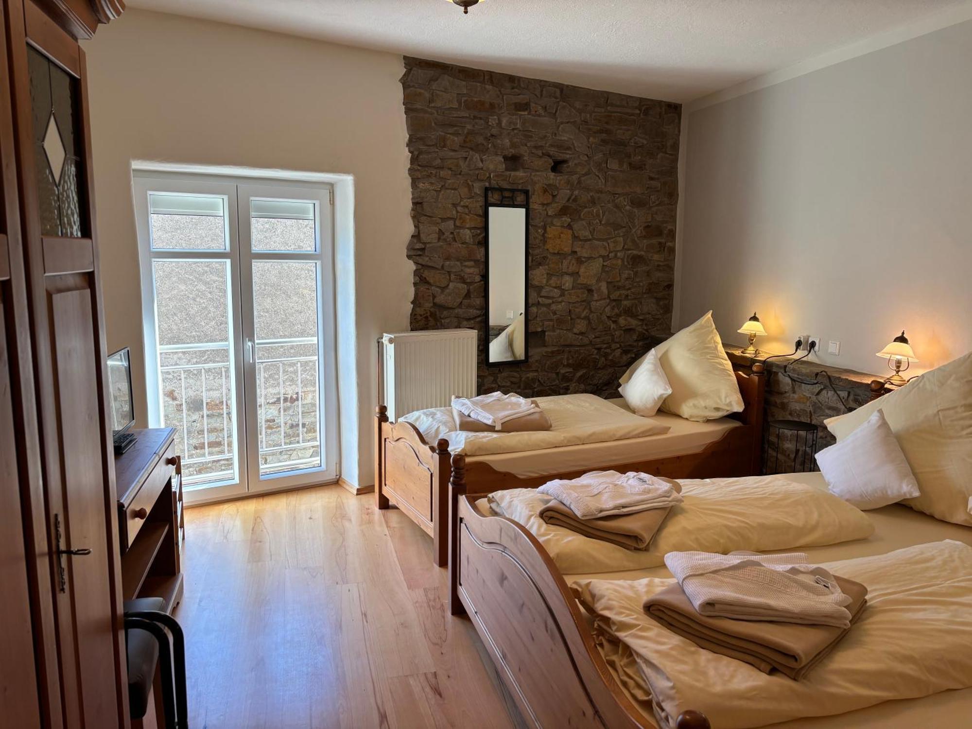 Ferienwohnung Zur Scheune Lind  Exteriör bild