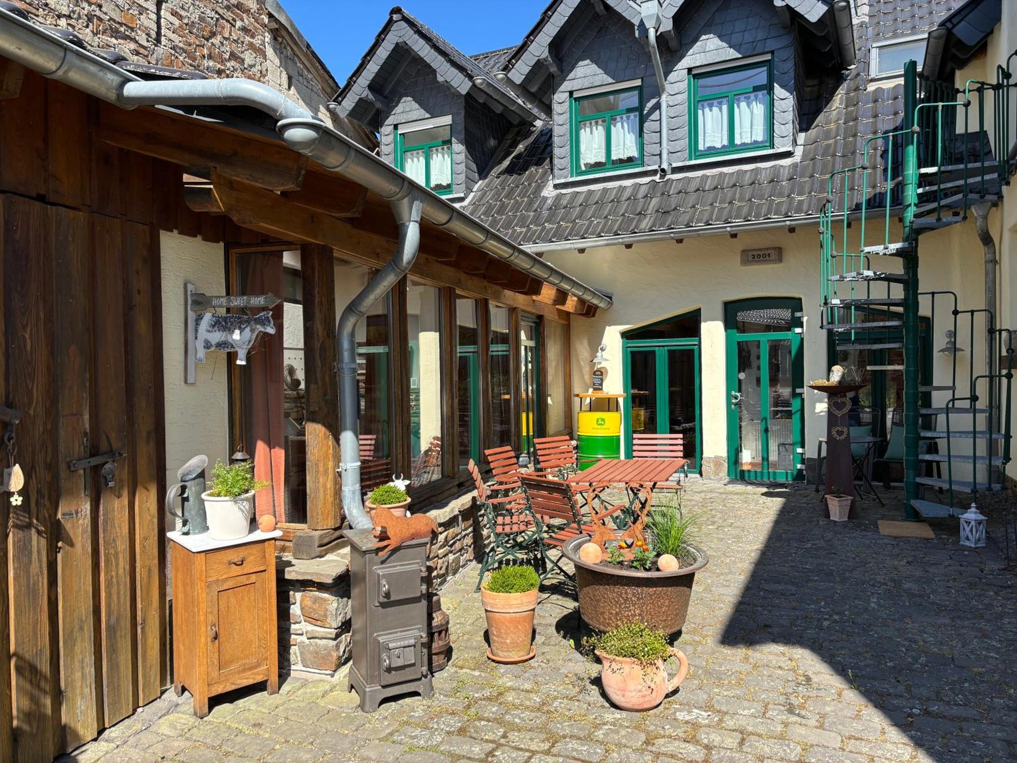 Ferienwohnung Zur Scheune Lind  Exteriör bild